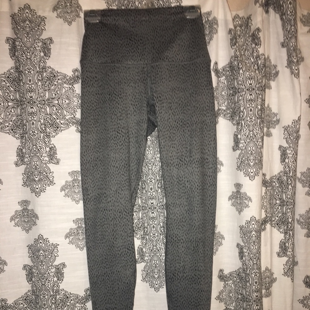 Grey LuLu Lemon leggings